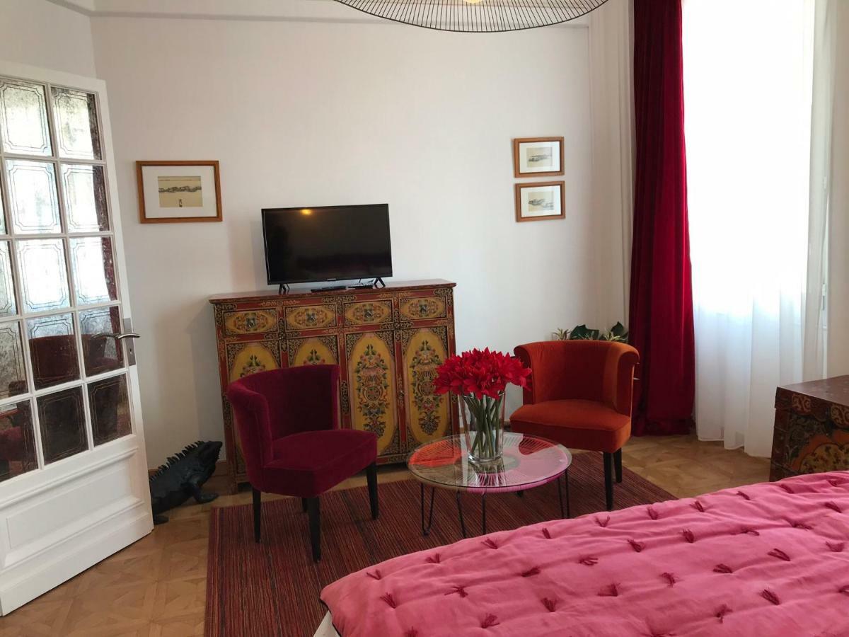 Les Floralies Capucines Apartment